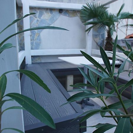 Penthouse Stoliv New Spa-Pool Villa Is Located 5M From The Sea, Exclusive Terrace,Private Jetty Wih Sunbeds, Pebble Beach, Secluded Location Total Area 375M2 At Your Disposal Kotor Bagian luar foto